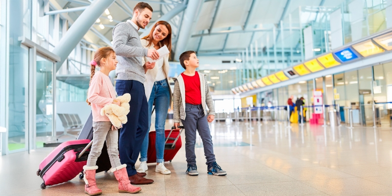 Как подготовиться к перелёту с детьми: подробная инструкция